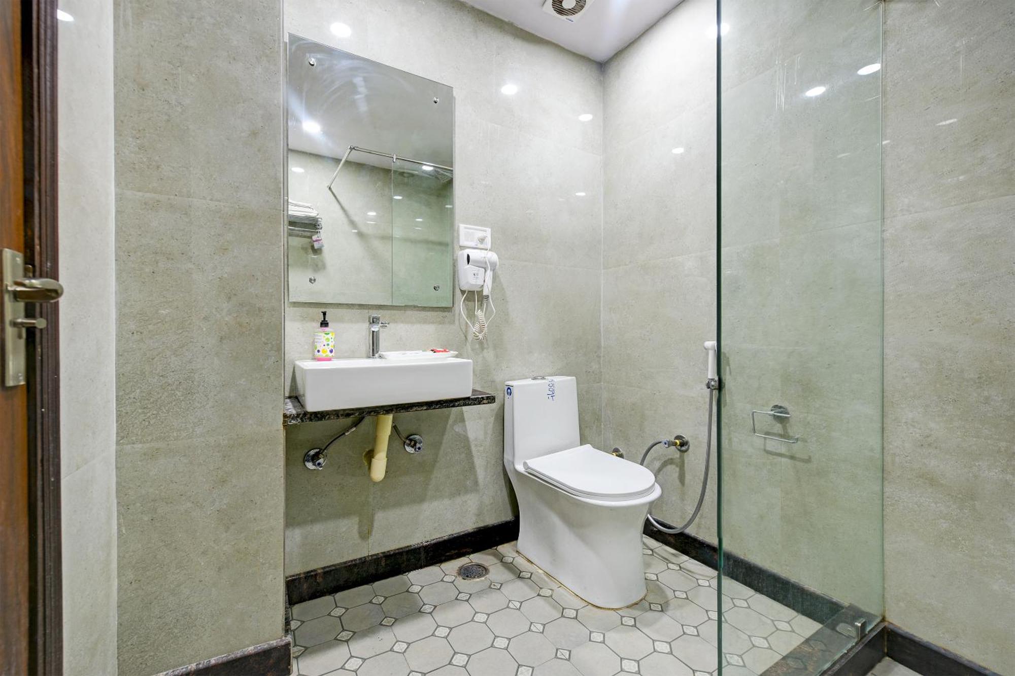 Hotel Le Grand - Walk-In From Rk Ashram Metro Station Nowe Delhi Zewnętrze zdjęcie