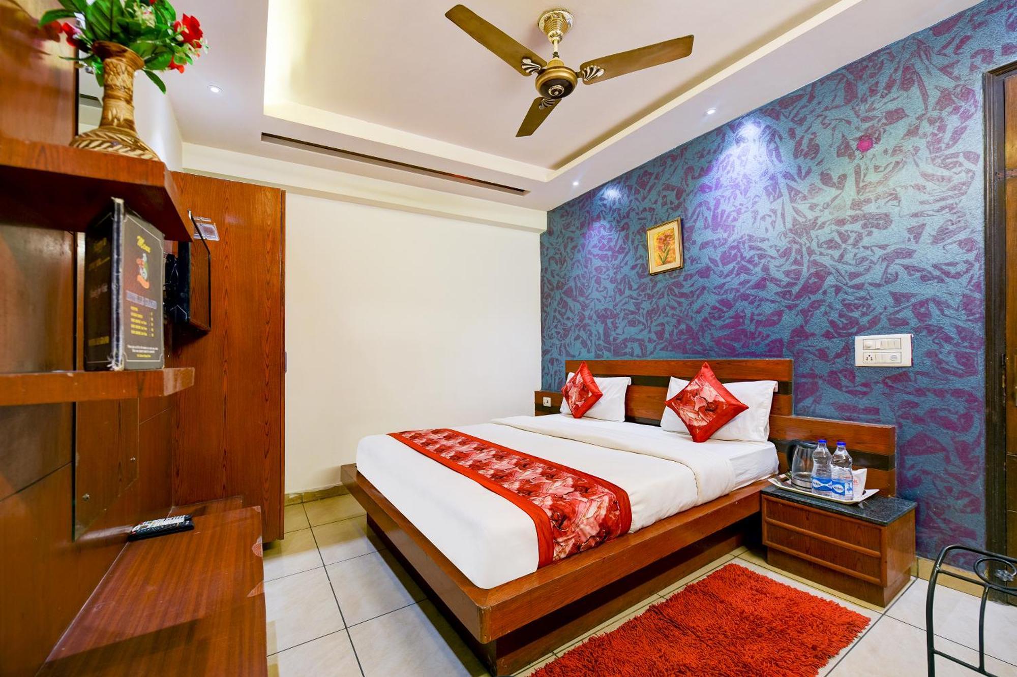 Hotel Le Grand - Walk-In From Rk Ashram Metro Station Nowe Delhi Zewnętrze zdjęcie