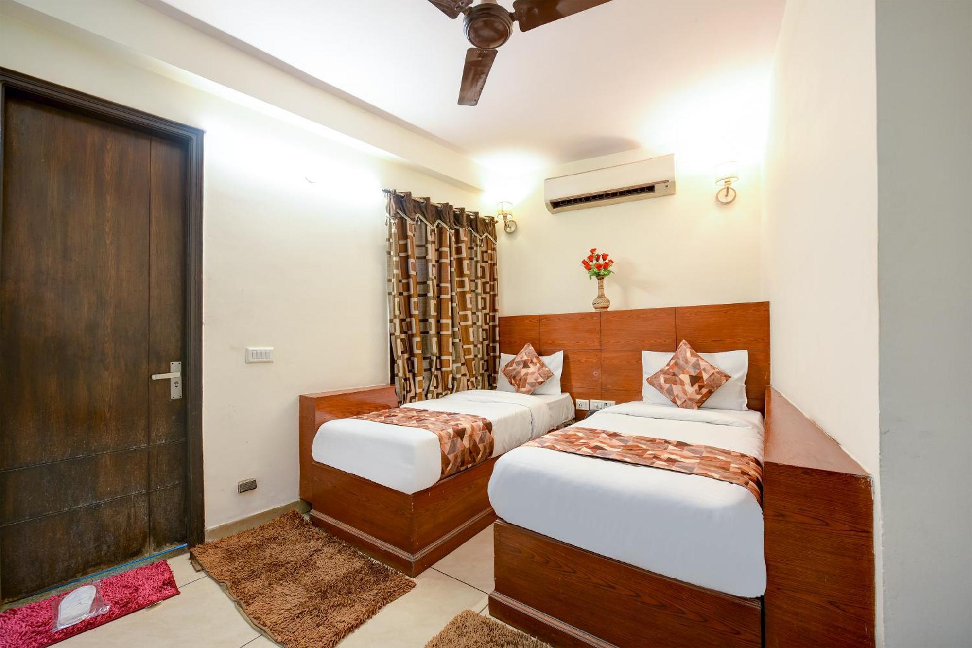 Hotel Le Grand - Walk-In From Rk Ashram Metro Station Nowe Delhi Zewnętrze zdjęcie