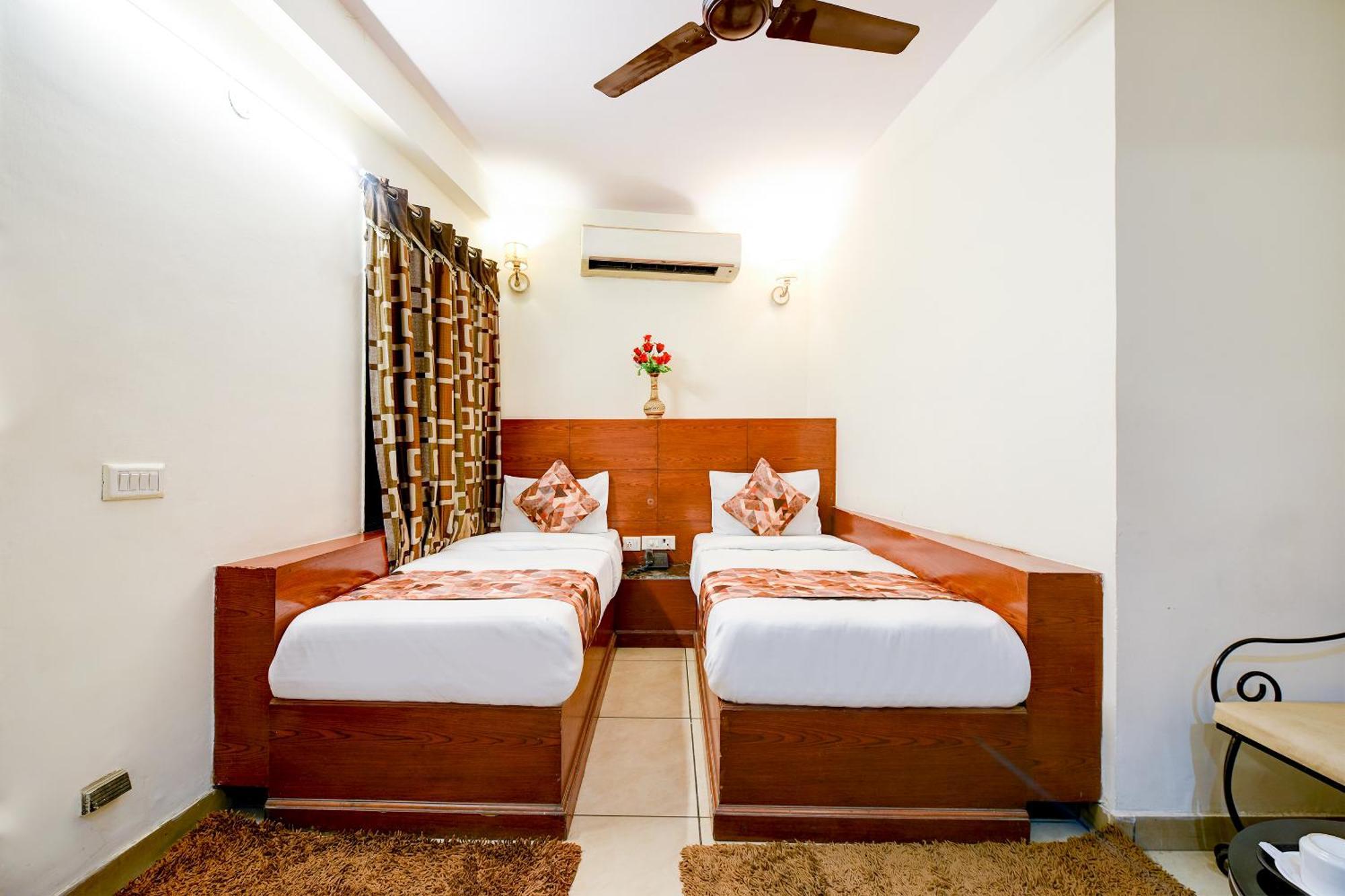 Hotel Le Grand - Walk-In From Rk Ashram Metro Station Nowe Delhi Zewnętrze zdjęcie