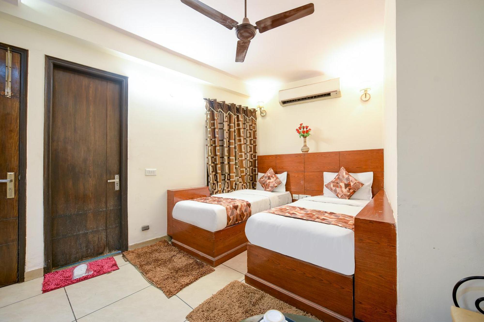 Hotel Le Grand - Walk-In From Rk Ashram Metro Station Nowe Delhi Zewnętrze zdjęcie